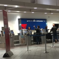 Delta Air Lines - Delta at MHT