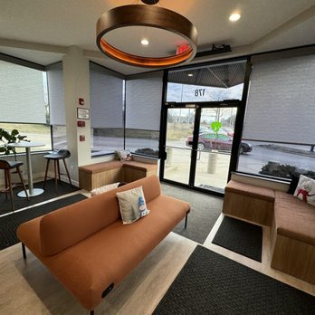 Amante Dental Center - Waiting Area - General Dentistry Near Me - Schaumburg, Illinois Amante Dental Center - Waiting Area - General Dentistry Near Me - Schaumburg, Illinois