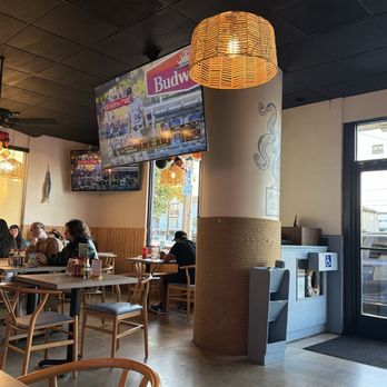 Mariscos Corona - Sitting area - Mexican Near Me - Van Nuys, California Mariscos Corona - Sitting area - Mexican Near Me - Van Nuys, California