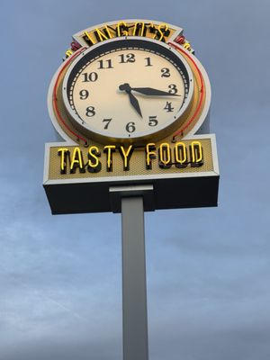Ingo's Tasty Food by null
