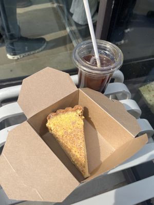 Pollen Bakery by null