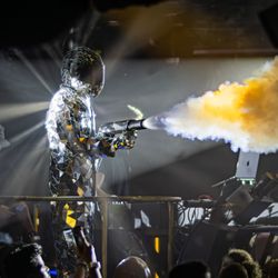 Duplex Club  - Mascot Show