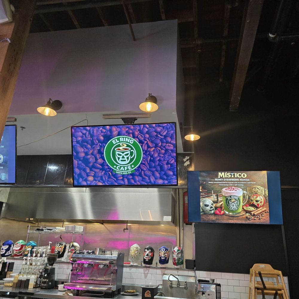 El Ring Cafe Dtsa - View when you walk in - Breakfast & Brunch Near Me - Santa Ana, California El Ring Cafe Dtsa - View when you walk in - Breakfast & Brunch Near Me - Santa Ana, California