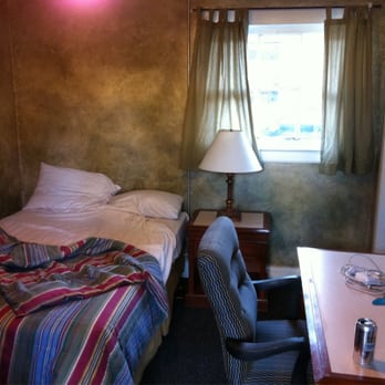 Motel DuBeau - The "Delux" room - Hotels Near Me - Flagstaff, Arizona Motel DuBeau - The "Delux" room - Hotels Near Me - Flagstaff, Arizona