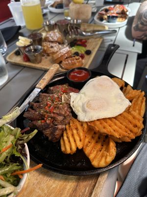 The Ainsworth Midtown by null