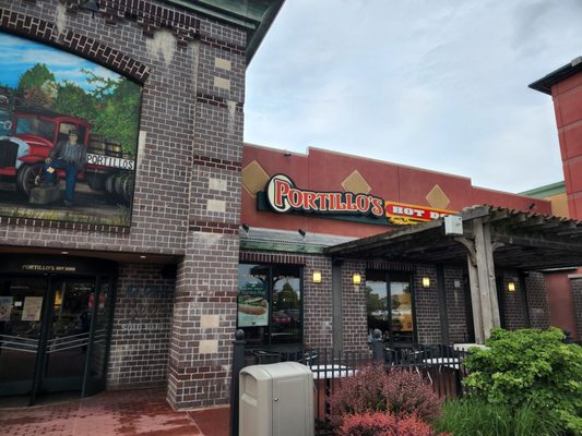 Portillo's Shorewood by null