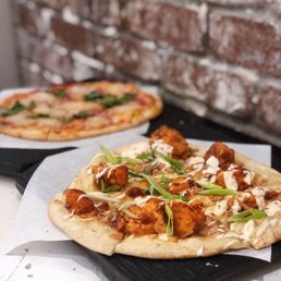 11" Stranger Wings Pizza