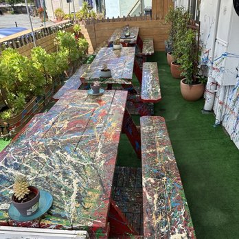 World Green Acai Bowl Juice - Front yard seating - Acai Bowls Near Me - Larkspur, California