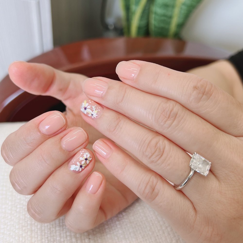 TRACY’S NAILS 21 Updated August 2024 159 Photos & 29 Reviews 1700