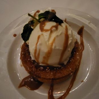 Del Frisco's Double Eagle Steakhouse - Butter Cake - Steakhouses Near Me - Houston, Texas Del Frisco's Double Eagle Steakhouse - Butter Cake - Steakhouses Near Me - Houston, Texas