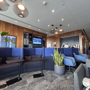 Delta Sky Club - Seating area - Airport Lounges Near Me - Arlington, Virginia Delta Sky Club - Seating area - Airport Lounges Near Me - Arlington, Virginia