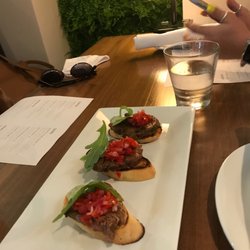 Bavette Grill - Tenderloin Crostini app.