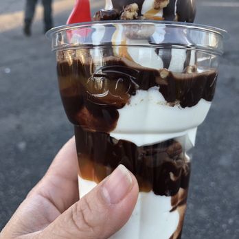 Dairy Queen Ltd Brazier - Turtle parfait - Ice Cream & Frozen Yogurt Near Me - Pawcatuck, Connecticut Dairy Queen Ltd Brazier - Turtle parfait - Ice Cream & Frozen Yogurt Near Me - Pawcatuck, Connecticut