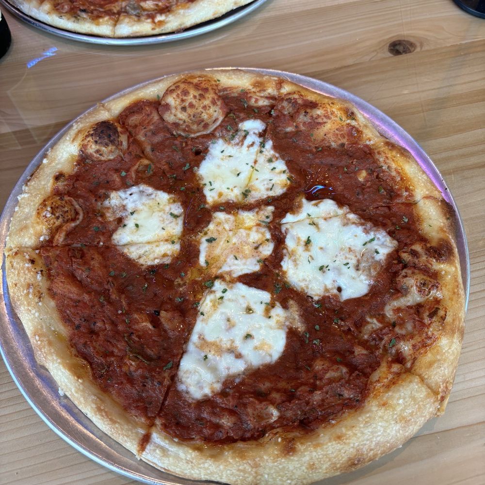 Fat Boy’s Pizza - Katy - 12 in Margherita - Pizza Near Me - Katy, Texas