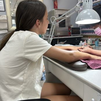 La Bonita Nails - Getting her nails done! - Nail Salons Near Me - Las Vegas, Nevada