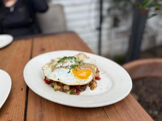 Gjelina by null Gjelina by null