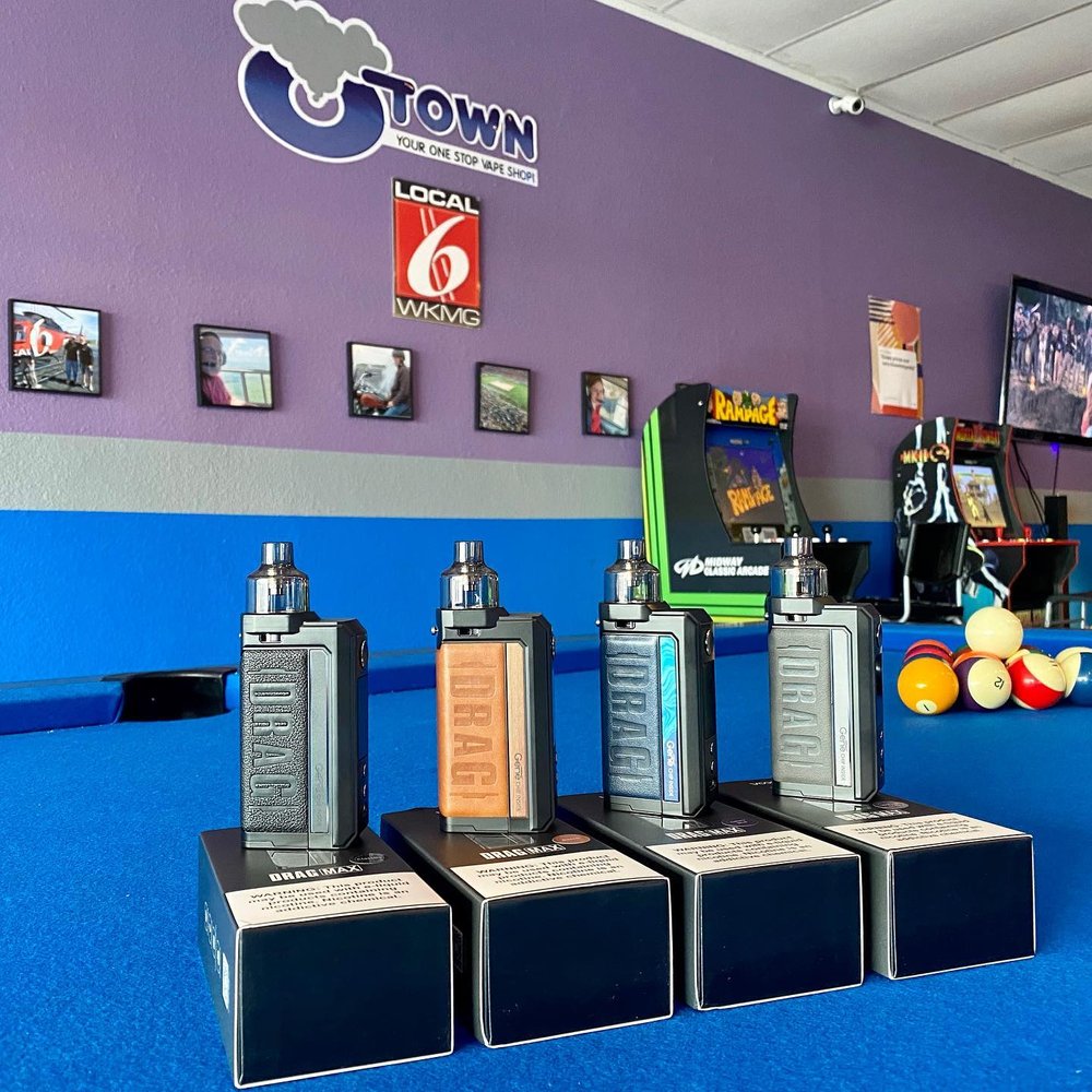 O TOWN VAPES Updated September 2024 110 Photos 5303 E Colonial Dr, Orlando, Florida Vape