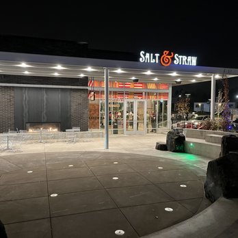 Salt & Straw - Outdoor ambiance - Ice Cream & Frozen Yogurt Near Me - Beaverton, Oregon Salt & Straw - Outdoor ambiance - Ice Cream & Frozen Yogurt Near Me - Beaverton, Oregon
