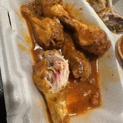 Suzie's Wings & Deli