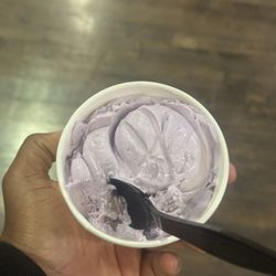 Hans' Homemade Ice Cream - Ice cream taro
