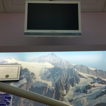 Citrus Heights Dental - Tv and some relaxing wallpaper in your exam rooms - General Dentistry Near Me - Citrus Heights, California