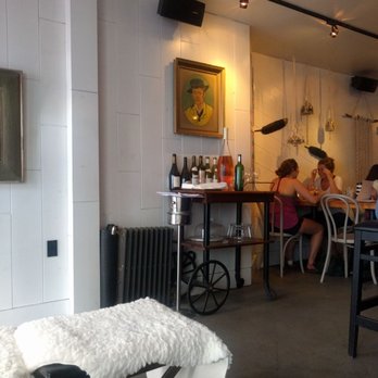 Somm Time - Really nice, cozy ambiance - Wine Bars Near Me - New York, New York