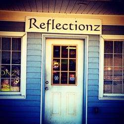 Reflectionz - Open in new location!