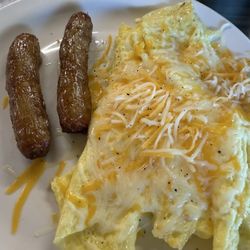 Great Northern Cafe - Eggs scrambled and sausage links
