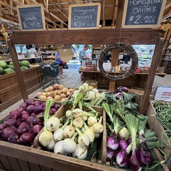 Farms View Roadstand - Fresh Onions - Farmers Market Near Me - Wayne, New Jersey Farms View Roadstand - Fresh Onions - Farmers Market Near Me - Wayne, New Jersey
