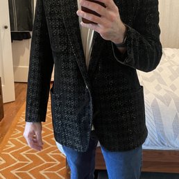 Vintage jacket with custom tailoring by JB. A miracle. Vintage jacket with custom tailoring by JB. A miracle.