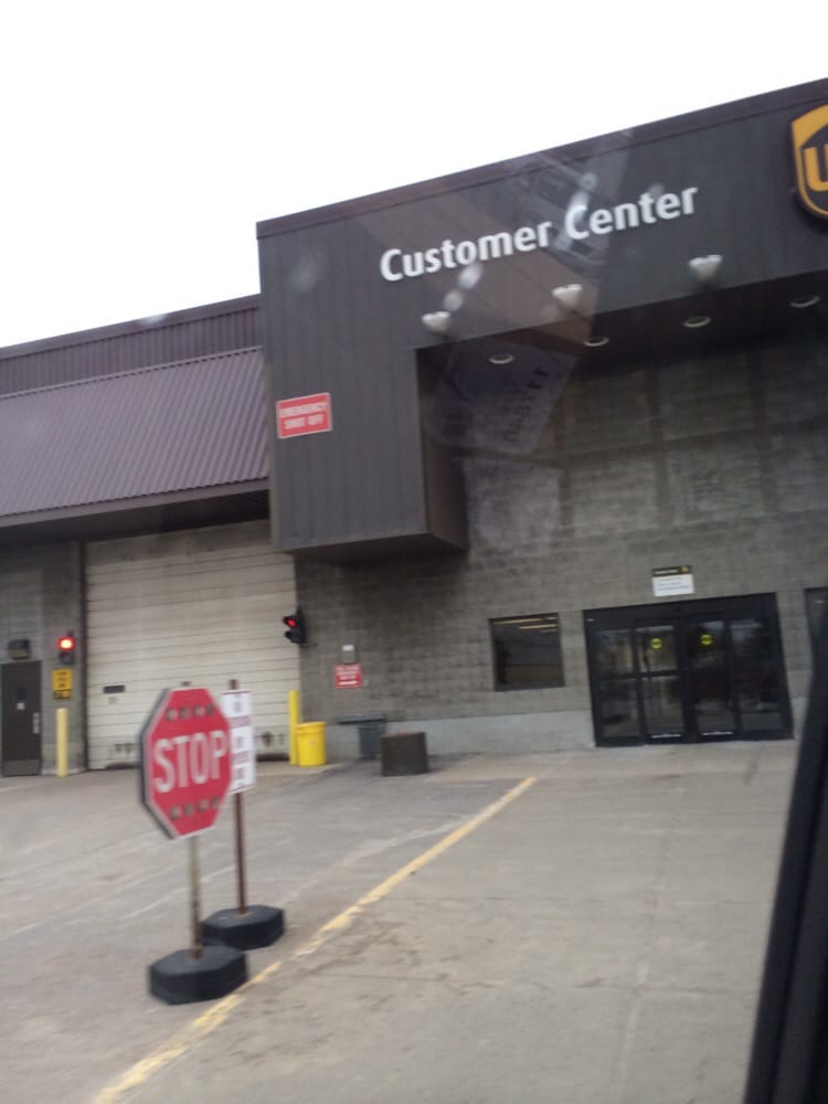 UPS CUSTOMER CENTER - Updated December 2024 - 26 Reviews - 6975