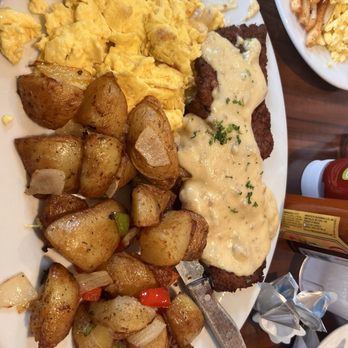 Mix Huevos - Steak and gravy with scrambled eggs and some delicious potatoes!! (Country Fried Steak) - Breakfast & Brunch Near Me - San Jose, California