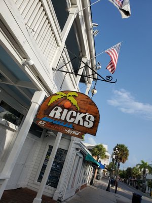 Rick's Bar by null