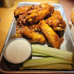 BJ's Restaurant & Brewhouse - Bacon Onion Jam Chicken Wings