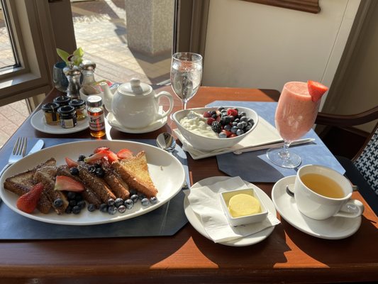 Rowes Wharf Sea Grille by null