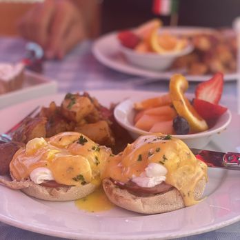 Immigrant Son Caffe - Eggs Benedict - New American Near Me - Ventura, California Immigrant Son Caffe - Eggs Benedict - New American Near Me - Ventura, California