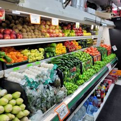 Salsa Discount Market & Liquor
