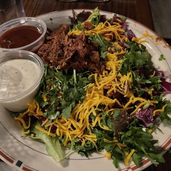 MeMe's Cafe - BBQ salad with slow roasted pork - American Near Me - Springdale, Utah