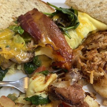 Mission Kitchen - Fresh vegetable omelette, with home fries, and rye toast. - Cafes Near Me - Port Saint Lucie, Florida Mission Kitchen - Fresh vegetable omelette, with home fries, and rye toast. - Cafes Near Me - Port Saint Lucie, Florida