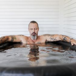 Revitalize your body and boost your recovery with the invigorating Cold Plunge experience