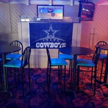 Puckers - Sports Bars Near Me - Columbus, Ohio