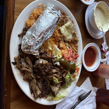 Lopez Grill - The Carnitas dinner. - Mexican Near Me - Bartlett, Tennessee