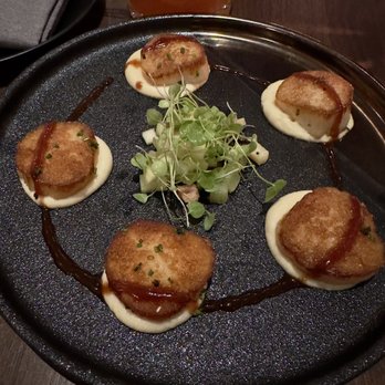 Gordon Ramsay Hell's Kitchen - Pan seared scallops - New American Near Me - Atlantic City, New Jersey