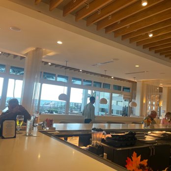 Drift Kitchen & Bar - Hutchinson Shores Resort - Gorgeous interior!! - Seafood Near Me - Jensen Beach, Florida