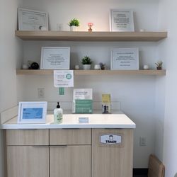 Carbon Health Urgent Care San Jose - Almaden Ranch - Waiting area