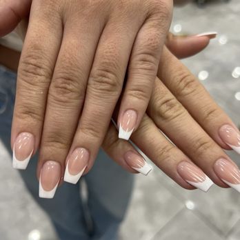 Aurora Nail Bar - Nail Salons Near Me - Gilbert, Arizona