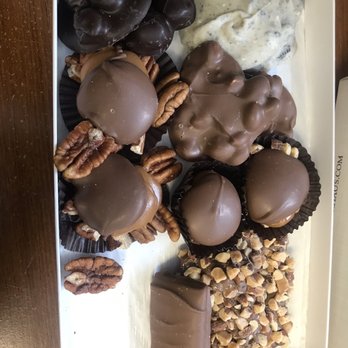 Kellerhaus - Candy Stores Near Me - Laconia, New Hampshire