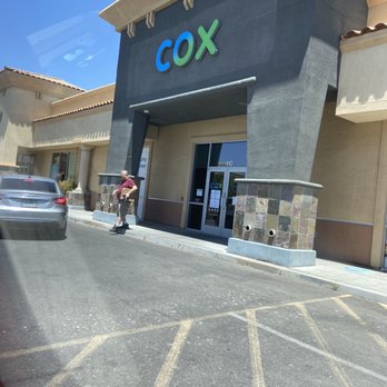Cox Store - People trying too drop off equipment and store is closed during working hours ??? - Television Service Providers Near Me - Henderson, Nevada