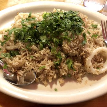 Mom's Siam 2 - Thai fried rice (extra seafood + cilantro) - Sushi Bars Near Me - Richmond, Virginia
