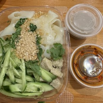Northern Cafe - Cold Flat Noodle with sesame paste and chili sauce $10.99 - Noodles Near Me - Monterey Park, California Northern Cafe - Cold Flat Noodle with sesame paste and chili sauce $10.99 - Noodles Near Me - Monterey Park, California